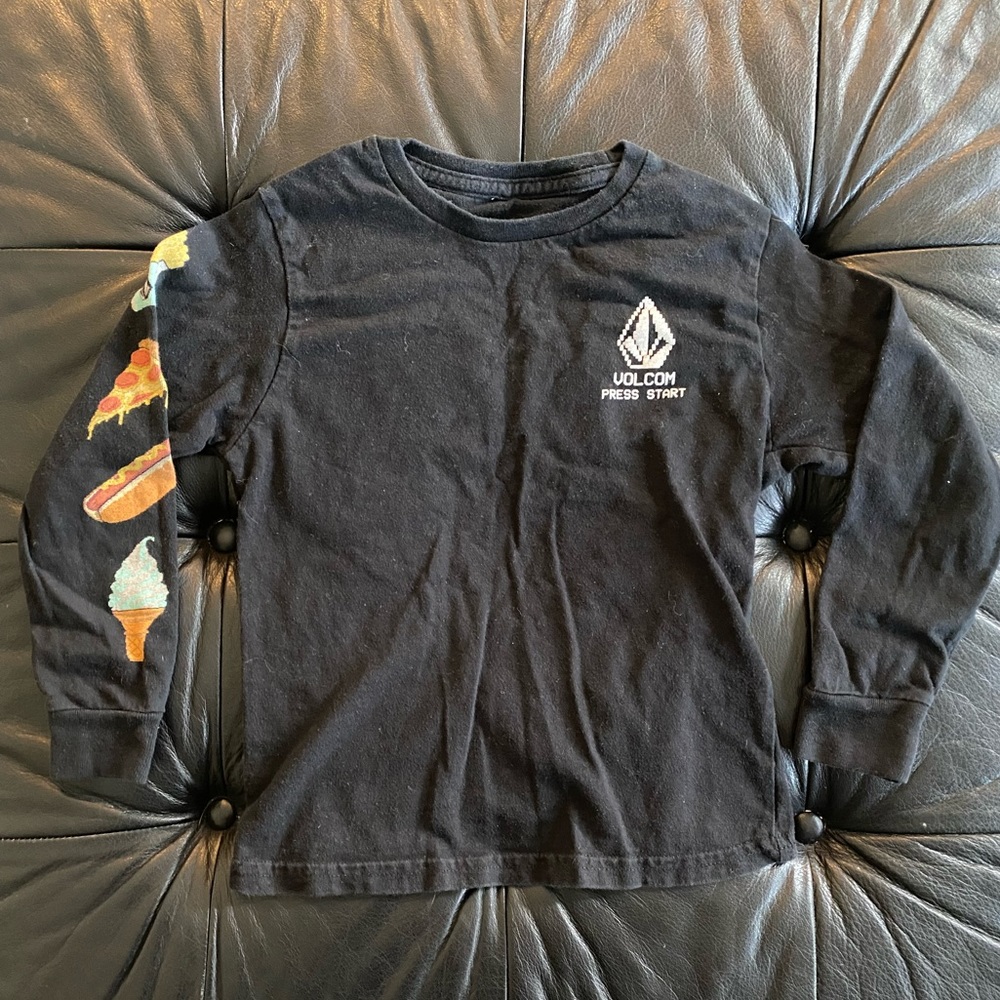 Volcom long sleeve black T w snacks on sleeve, size 5
